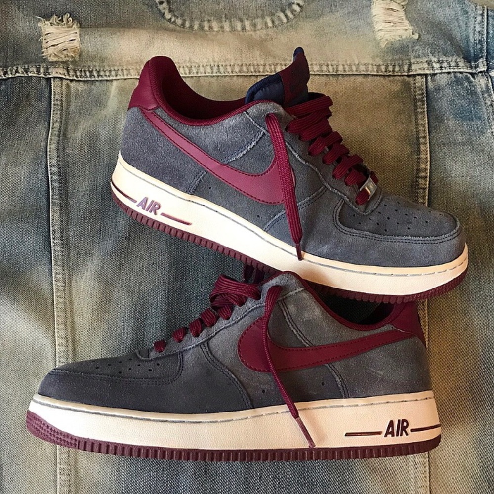 Nike Air Force 1: Blueish Grey/Burgundy: Size 9